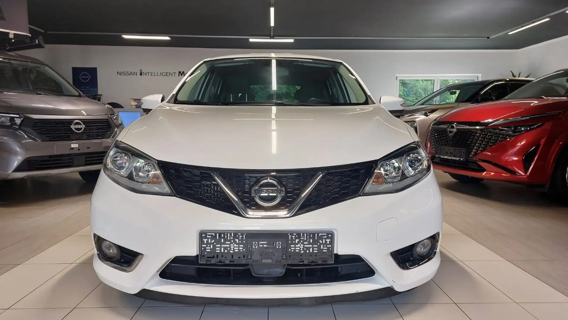 Nissan Pulsar Acenta Launch Edition White - 2