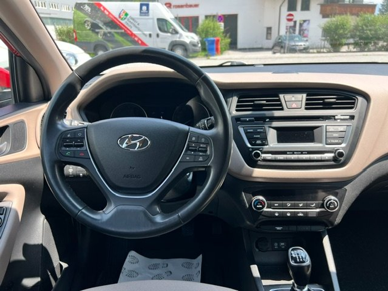 Hyundai i20 1,4 CRDi *Premium-Style* MJ 2017 — photo 9