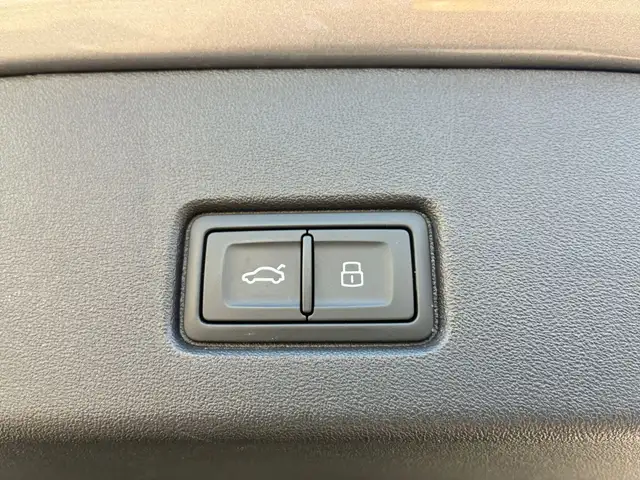 Audi Q4 E-Tron view 17