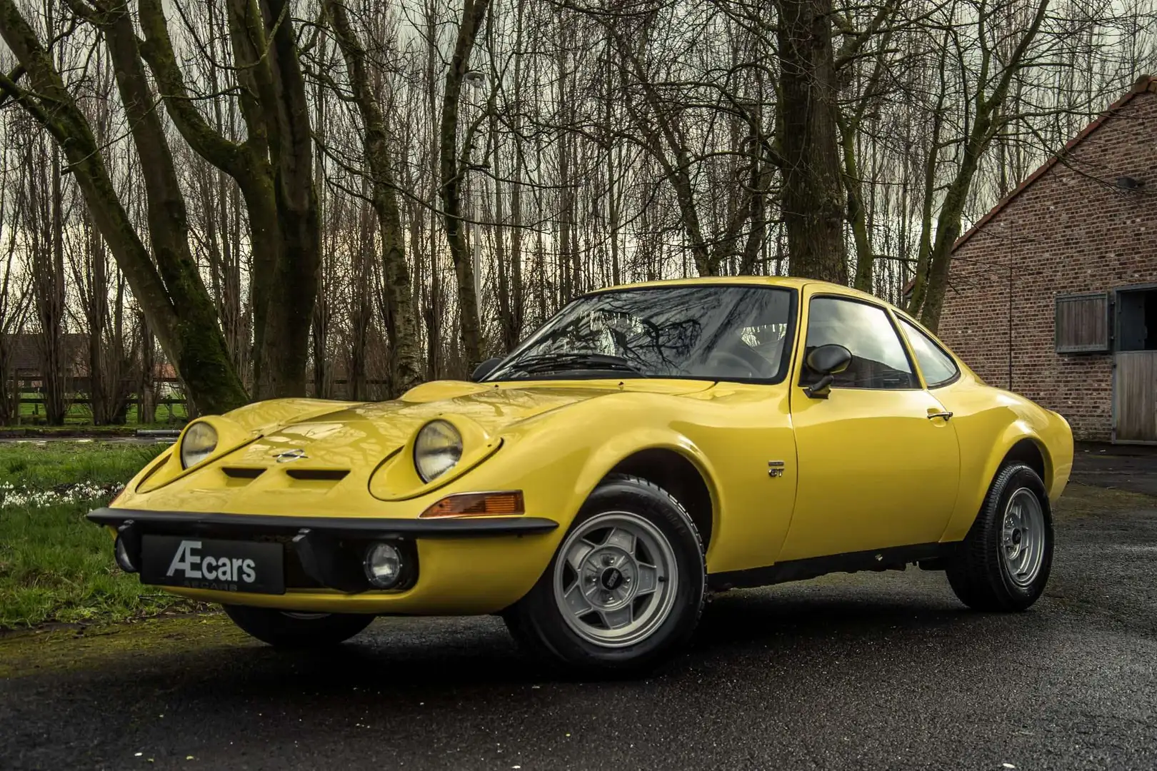Opel GT 1900 *** TOP CONDITION / RESTORED / LEATHER  *** Amarillo - 1