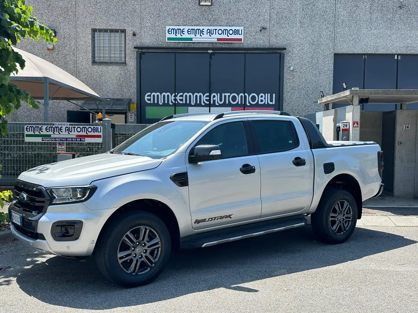 Ford Ranger 2.0 ecoblue double cab Wildtrak 213cv auto UFF IVA Grigio - 1