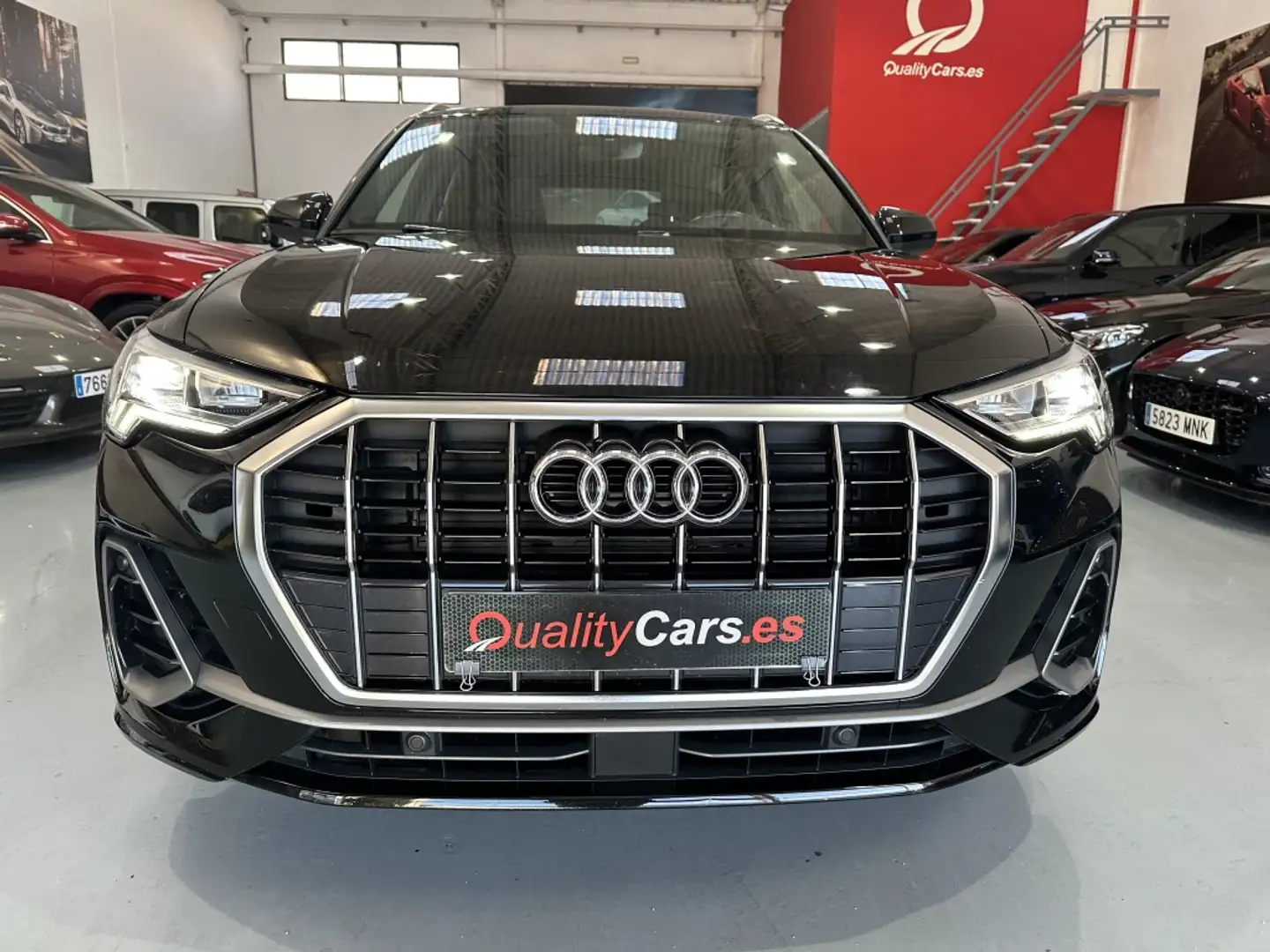 Audi Q3 35 TDI S tronic 110kW Noir - 2