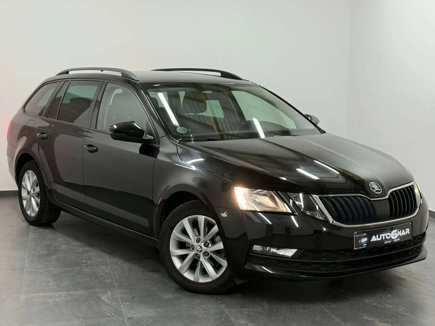 Skoda Octavia 1.6 TDi (EU6.2) - 1erMain - Boite auto - CarPlay Noir - 1