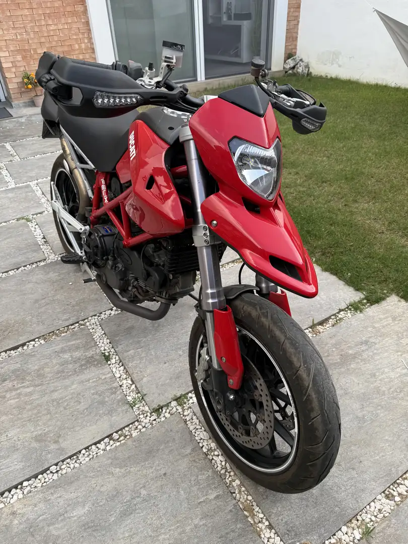 Ducati Hypermotard 1100 base - 1