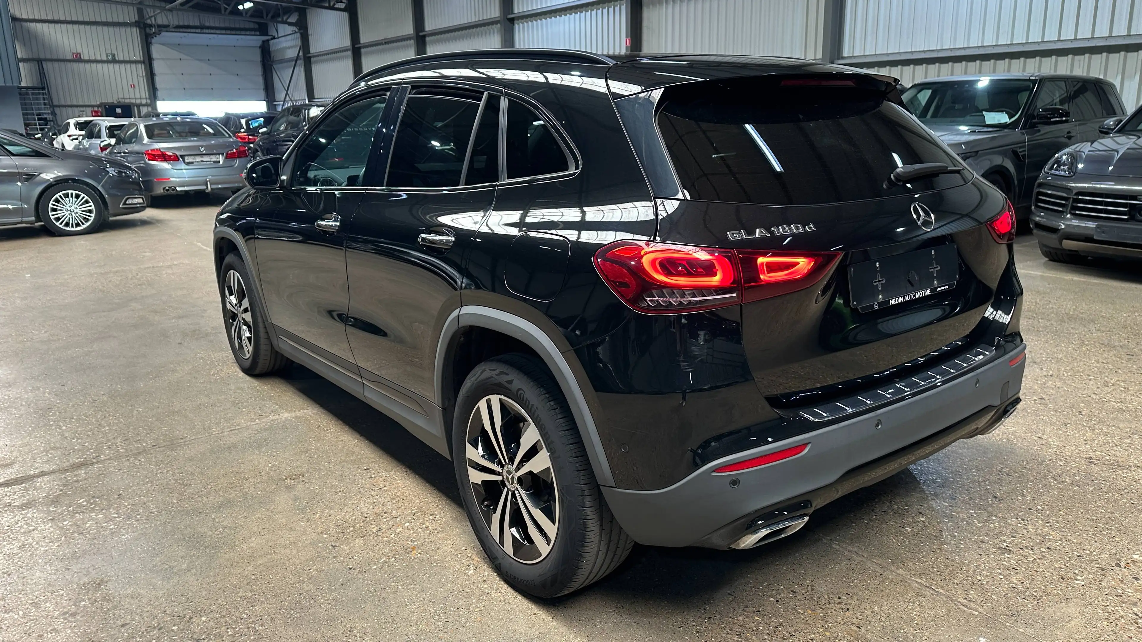 Mercedes-Benz GLA 180 GLA 180 d Business Solution Essential — photo 6