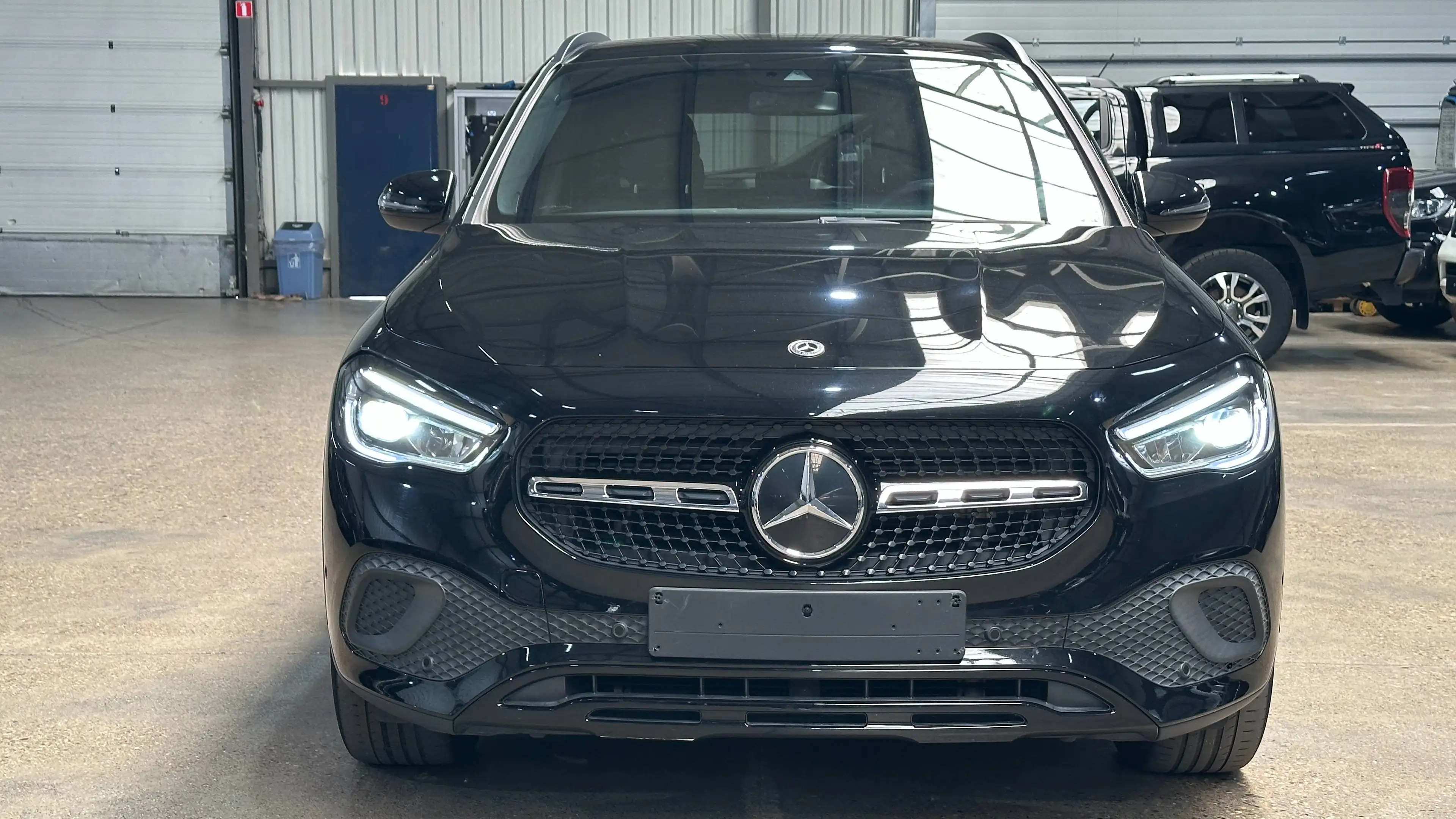 Mercedes-Benz GLA 180 GLA 180 d Business Solution Essential — photo 2