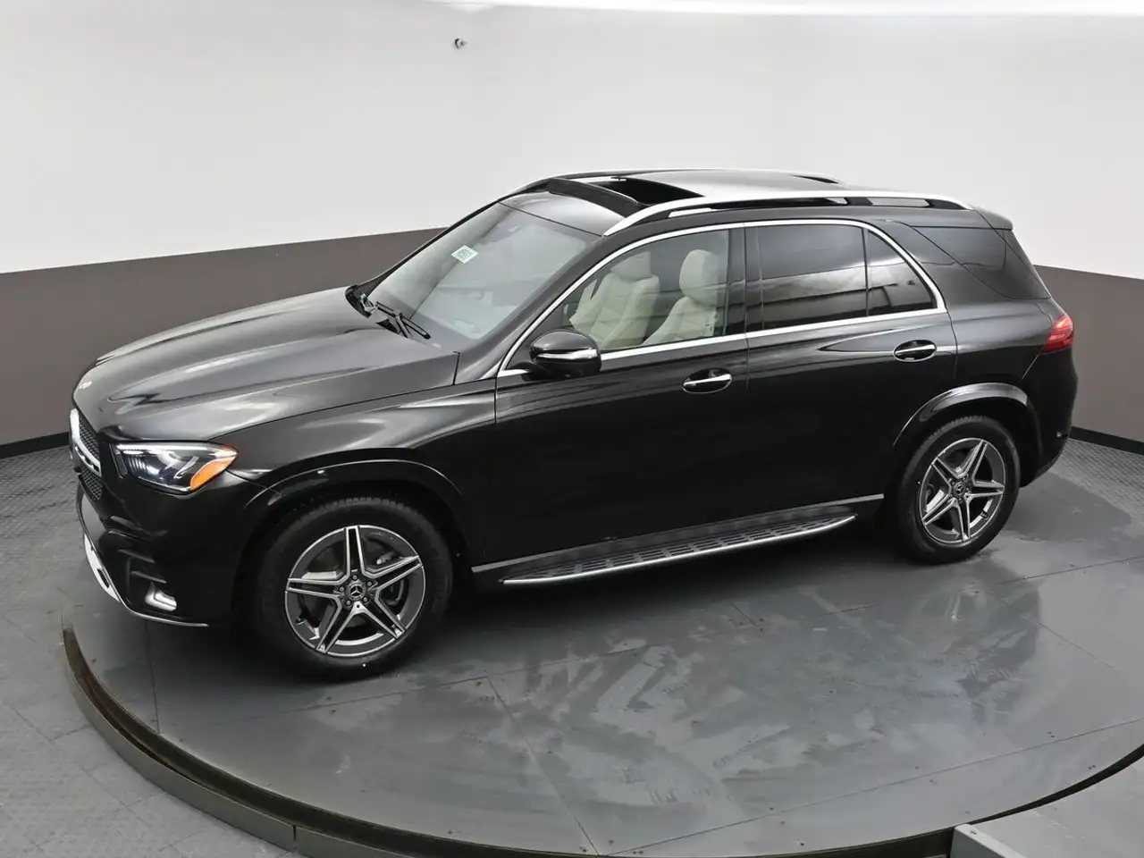 Mercedes-Benz GLE снимка Mercedes-Benz GLE