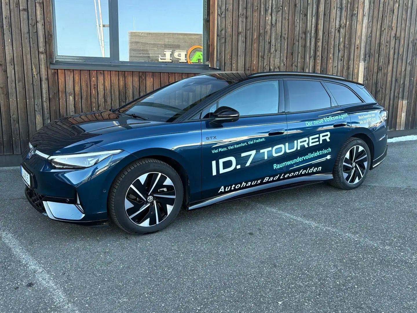 Volkswagen ID.7 Tourer GTX 4MOTION 250 kW Bleu - 1
