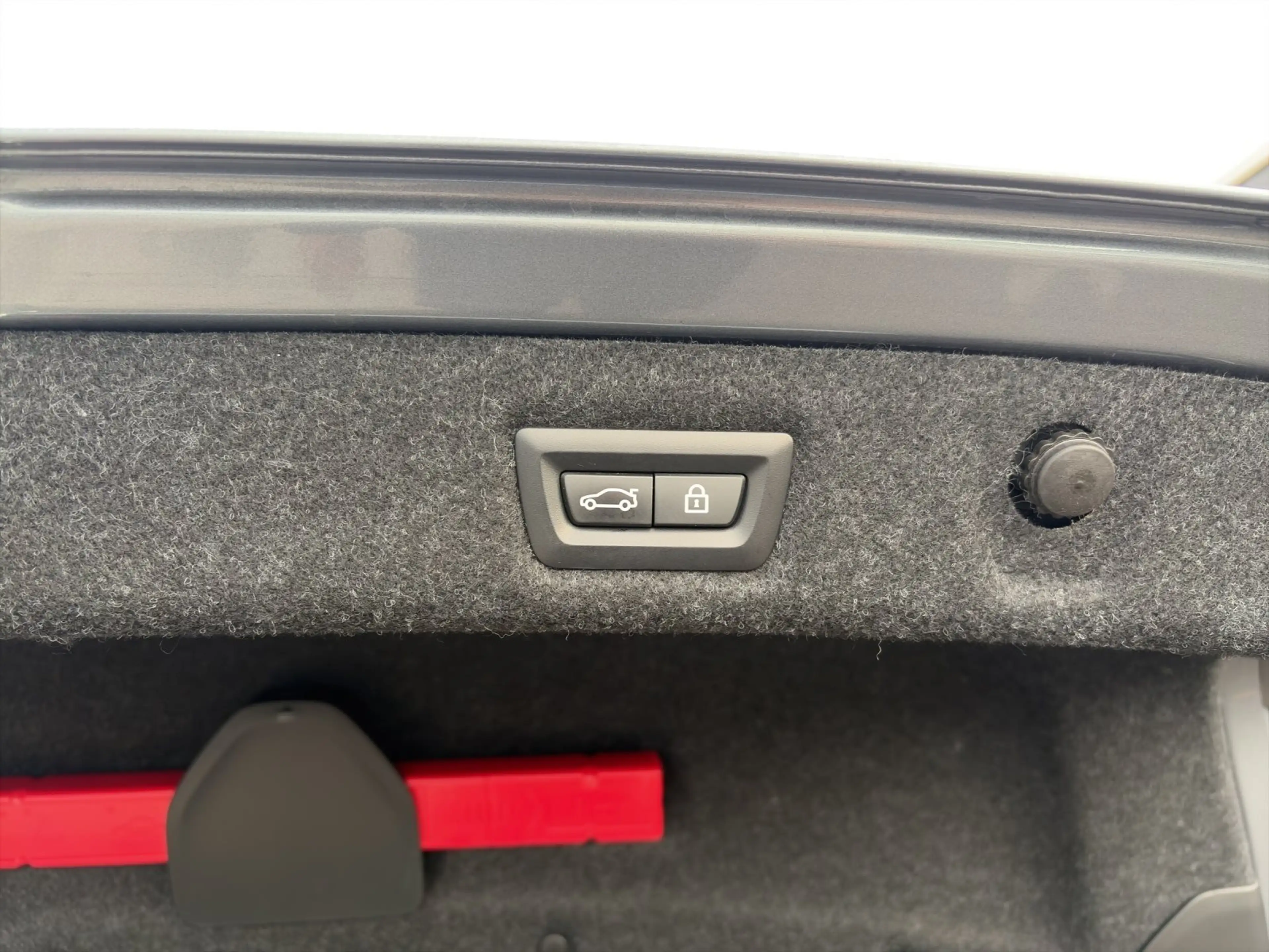 BMW 530 e Limousine — photo 15