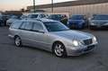 Mercedes-Benz E 270 CDI T AVANTGARDE Autom Leder*Xenon*AHK*EU4 Argent - thumbnail 3