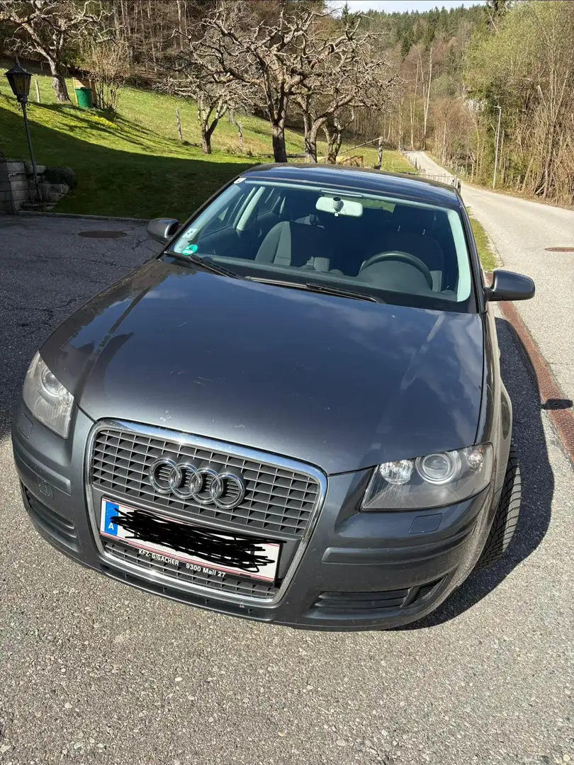 Audi A3 A3 SB Attraction 1,9 TDI DPF Attraction Grau - 2