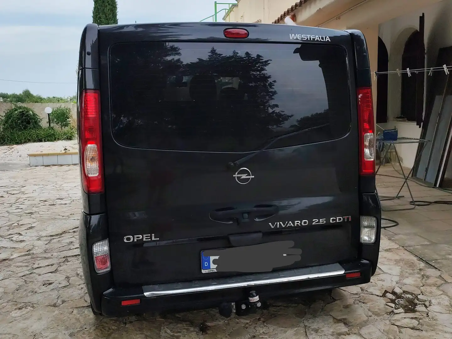 Opel Vivaro Vivaro 2.5 CDTI Life Westfalia Fekete - 1