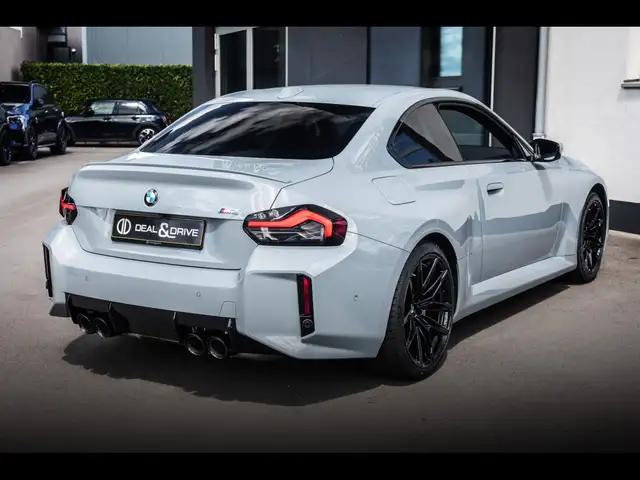 BMW M2 view 7