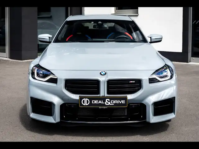 BMW M2 view 5