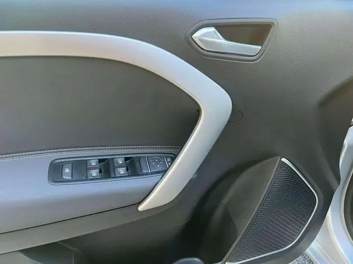 Mercedes-Benz Clase C 2023, foto 15