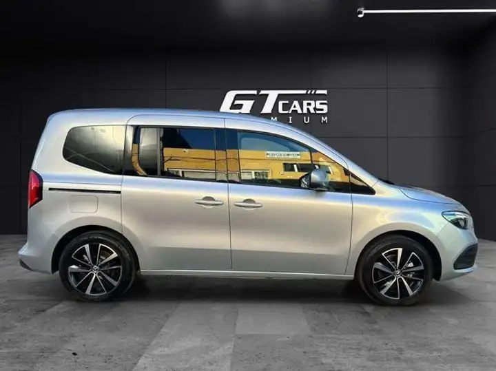Mercedes-Benz Clase C 2023, foto 2