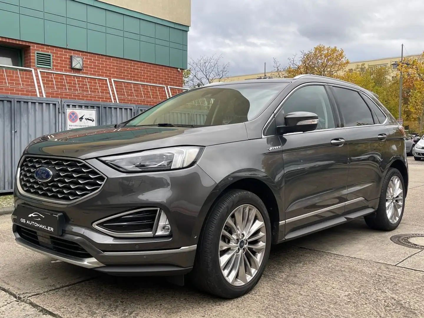 Ford Edge Vignale 4x4 Sitzbelüftung AHK VOLL Schwarz - 2