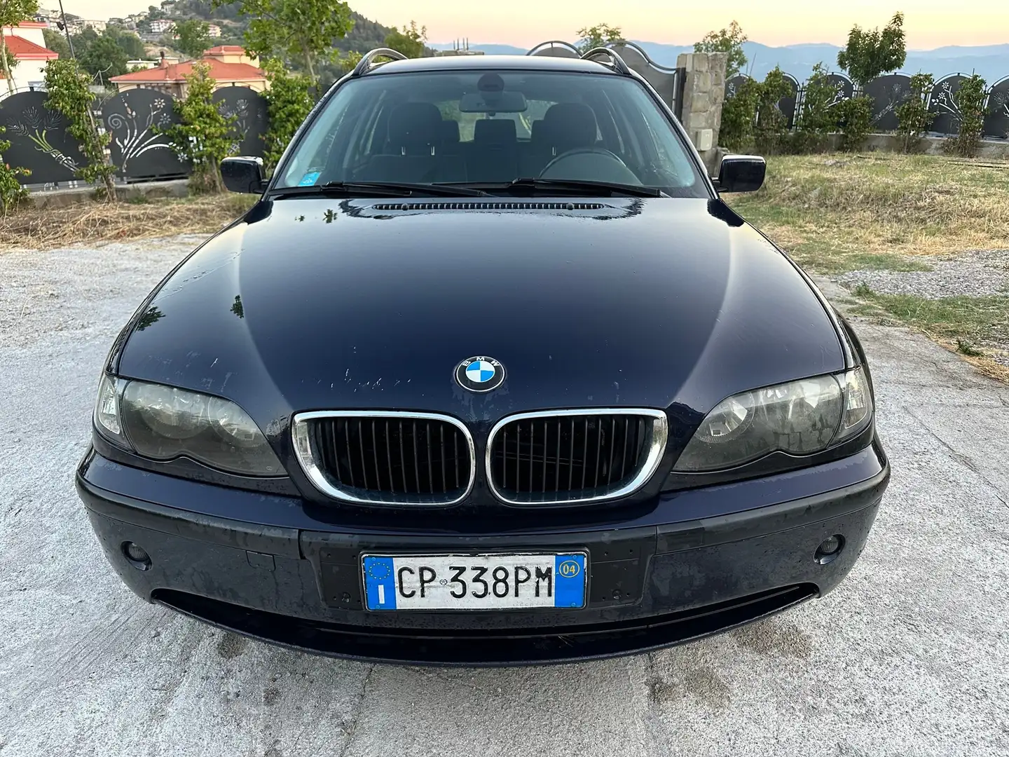 BMW 320 320d Touring Futura Bleu - 2