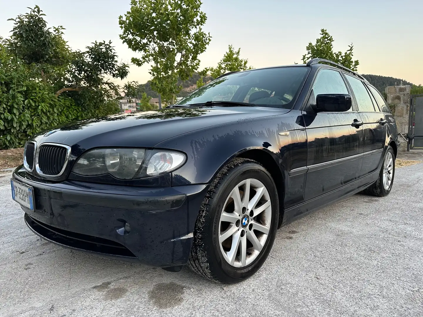 BMW 320 320d Touring Futura Bleu - 1