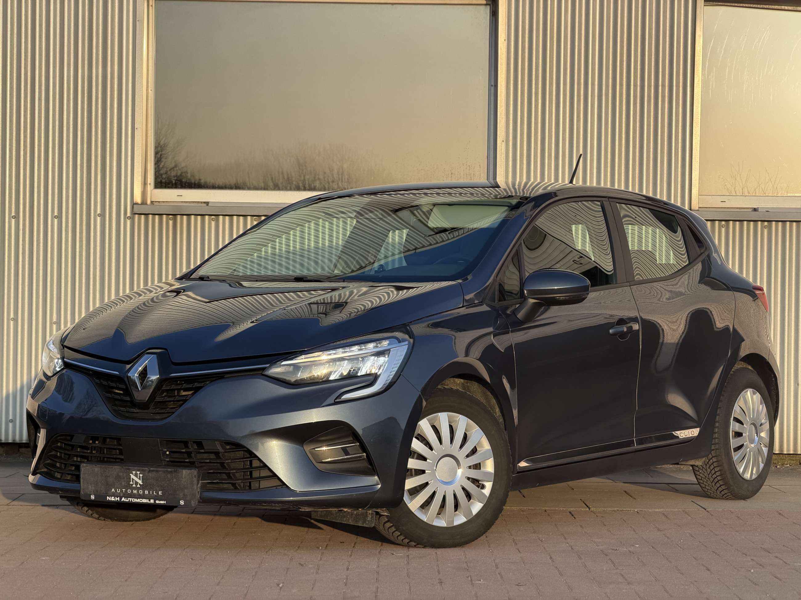 Second hand Renault Clio 1.0