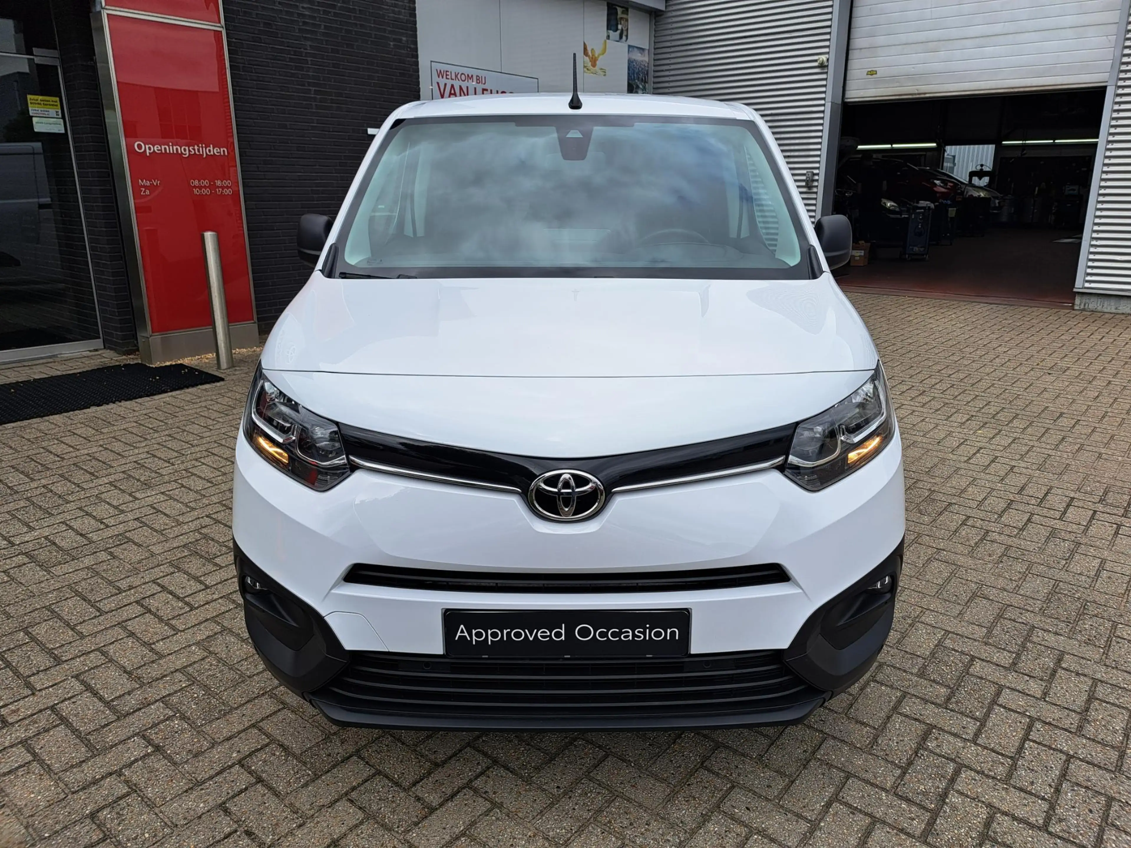 Toyota Proace City 1.5 D-4D COOL L2 3-PERS AIRCO CRUISE BETIMMERD P-S — photo 5
