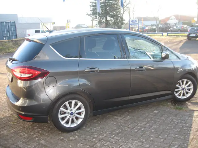 Ford C-Max Titanium