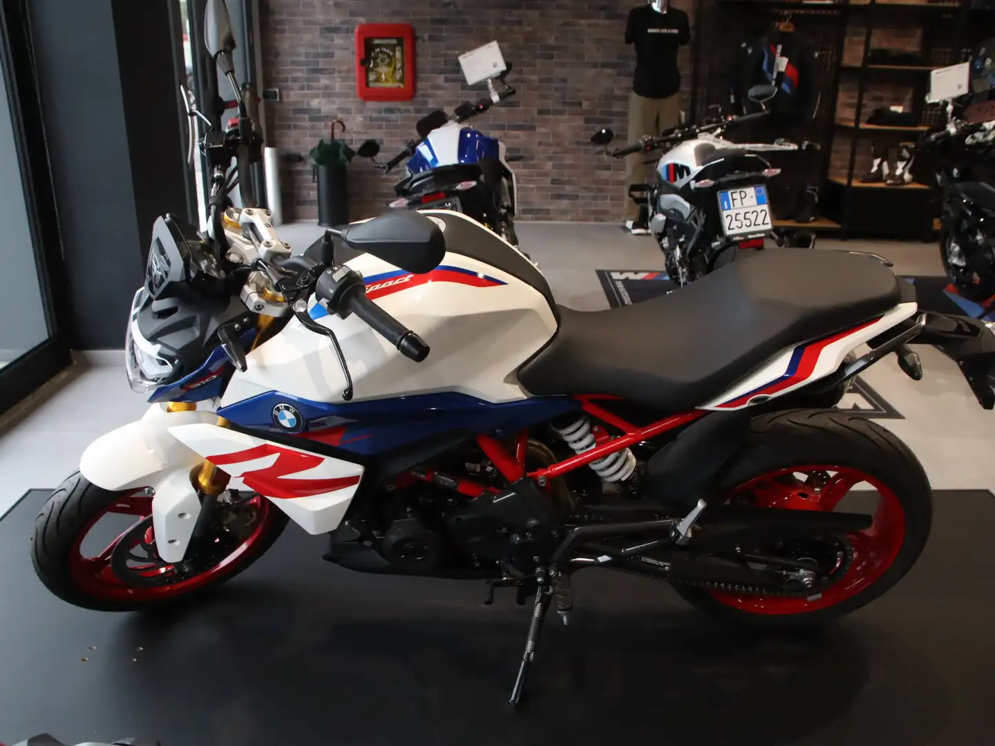 BMW G 310 R Blanc - 2