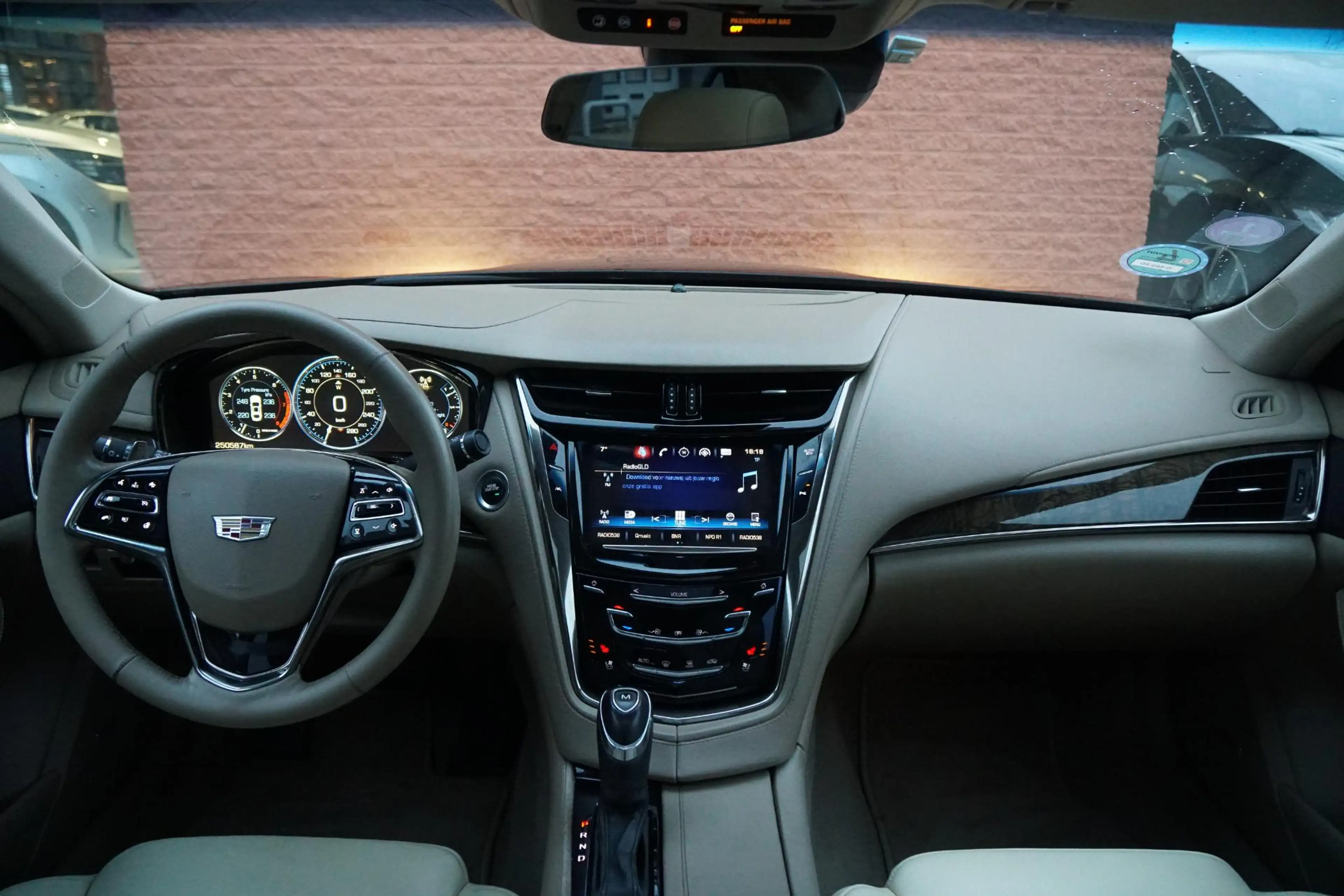 Cadillac CTS 2.0 Premium met LPG installatie + PANO / STOELVERK — photo 4