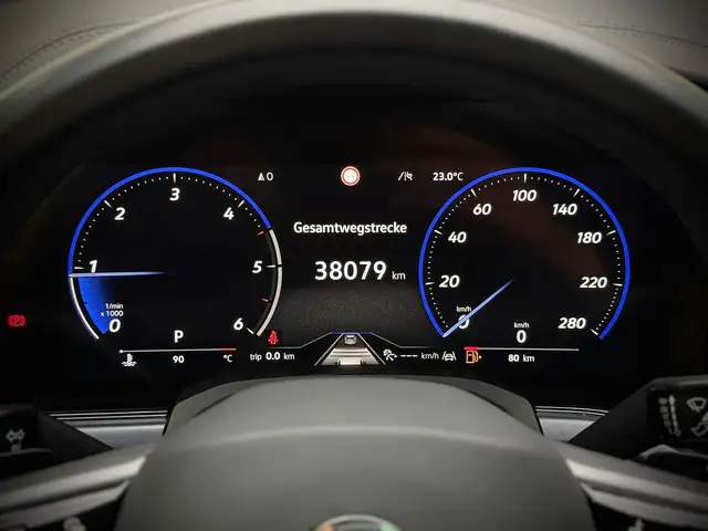 Volkswagen Touareg view 15