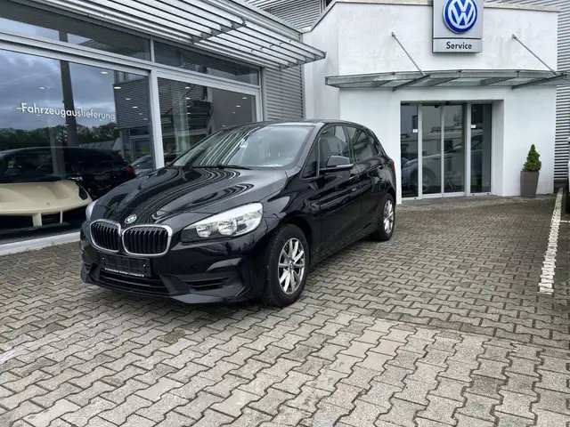BMW 218 Active Tourer Automatik*Panorama*Navi*PDC*