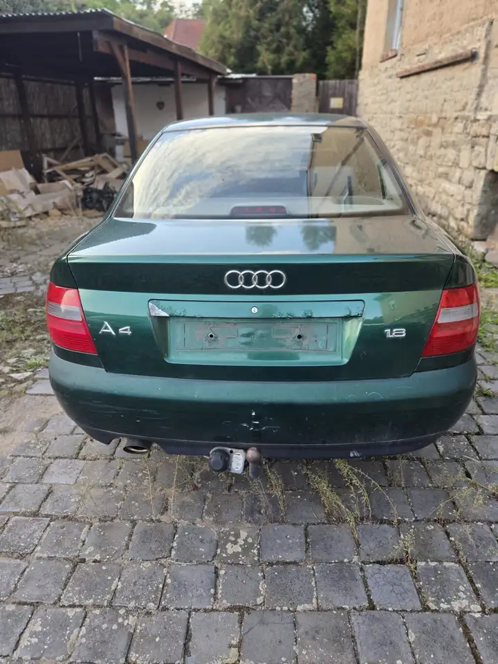 Audi A4 1.8, foto 2