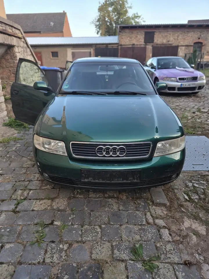 Audi A4 1.8, foto 1