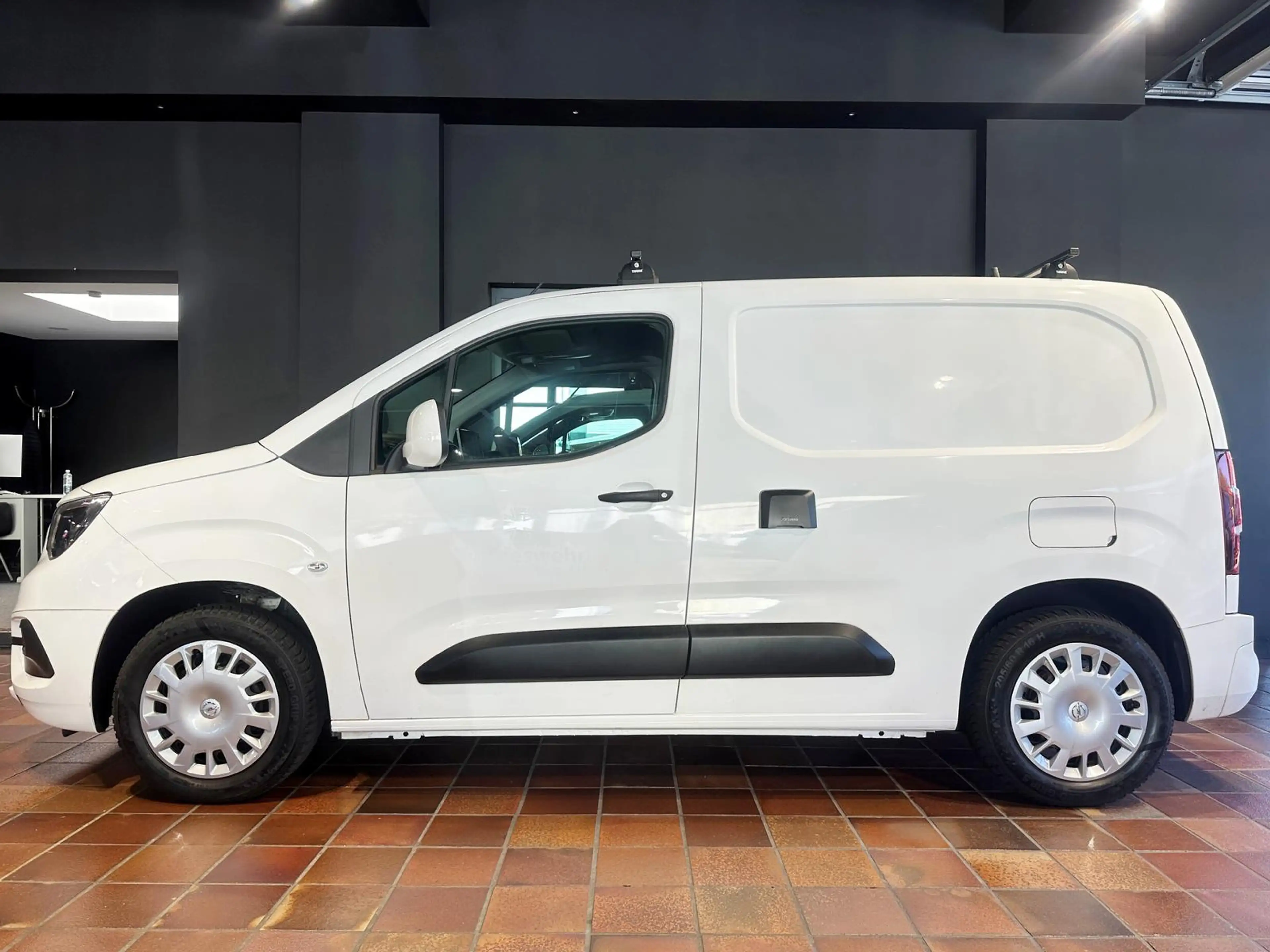 Opel Combo CARGO 1.5 D EDITION SORTIMO-WERKSTATT TEMPOMAT SIT — photo 7