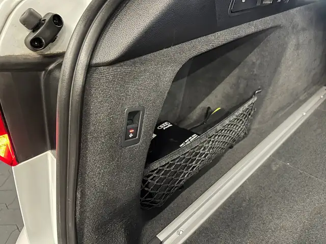 Audi A6 Avant view 28
