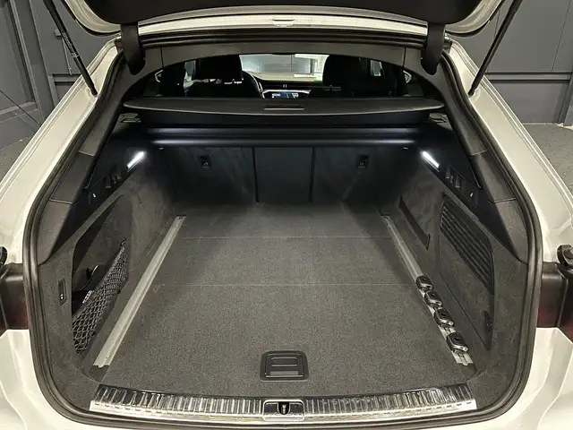 Audi A6 Avant view 27