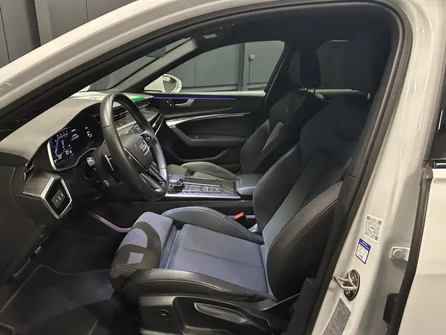 Audi A6 Avant view 14