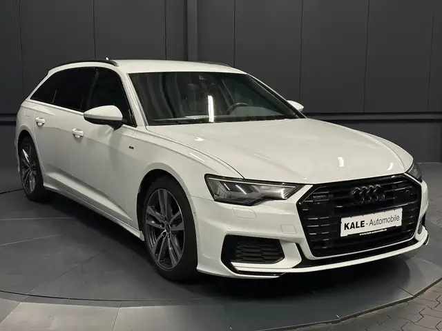 Audi A6 Avant view 7