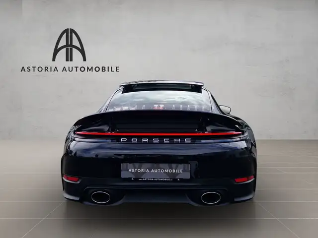 Porsche 992 view 6