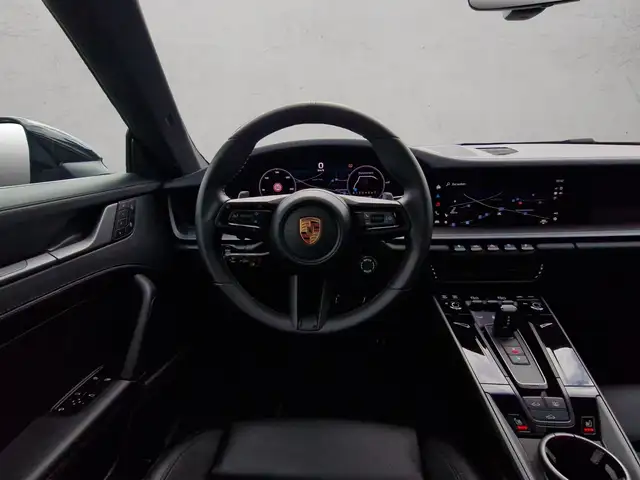 Porsche 992 view 9