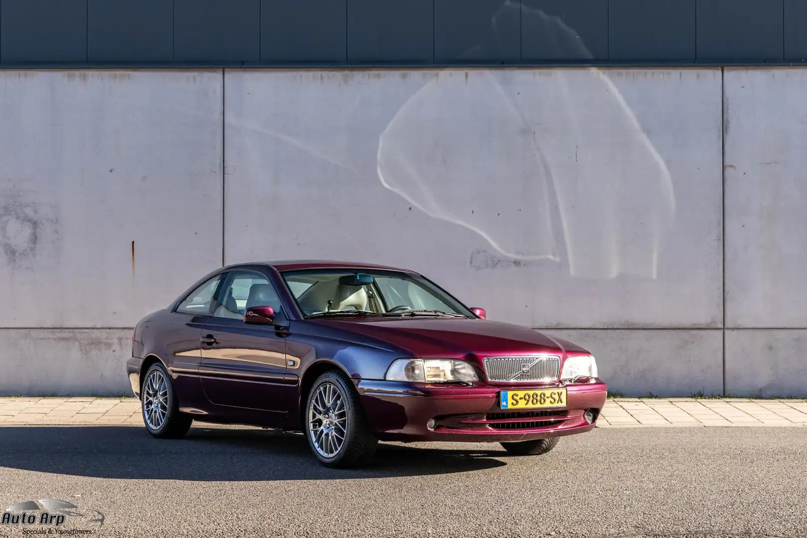 Volvo C70 Coupé 2.5 T Luxury-Line Czerwony - 1