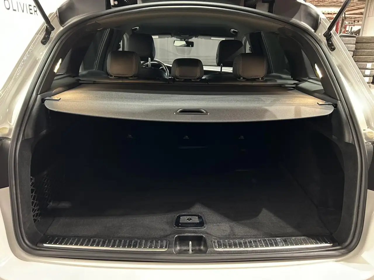 Mercedes-Benz GLC снимка Mercedes-Benz GLC