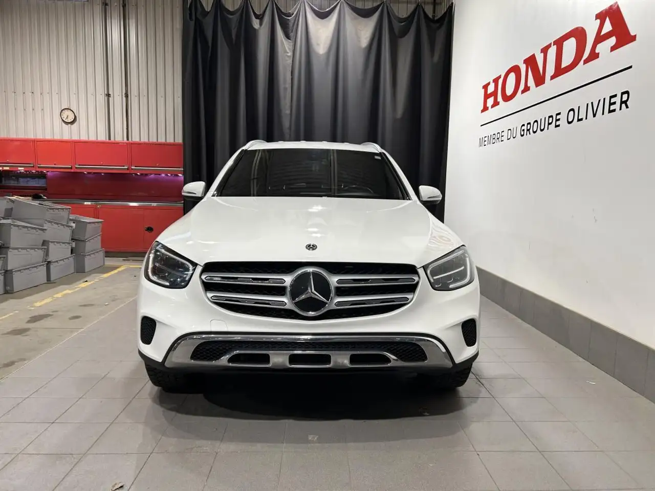 Mercedes-Benz GLC снимка Mercedes-Benz GLC