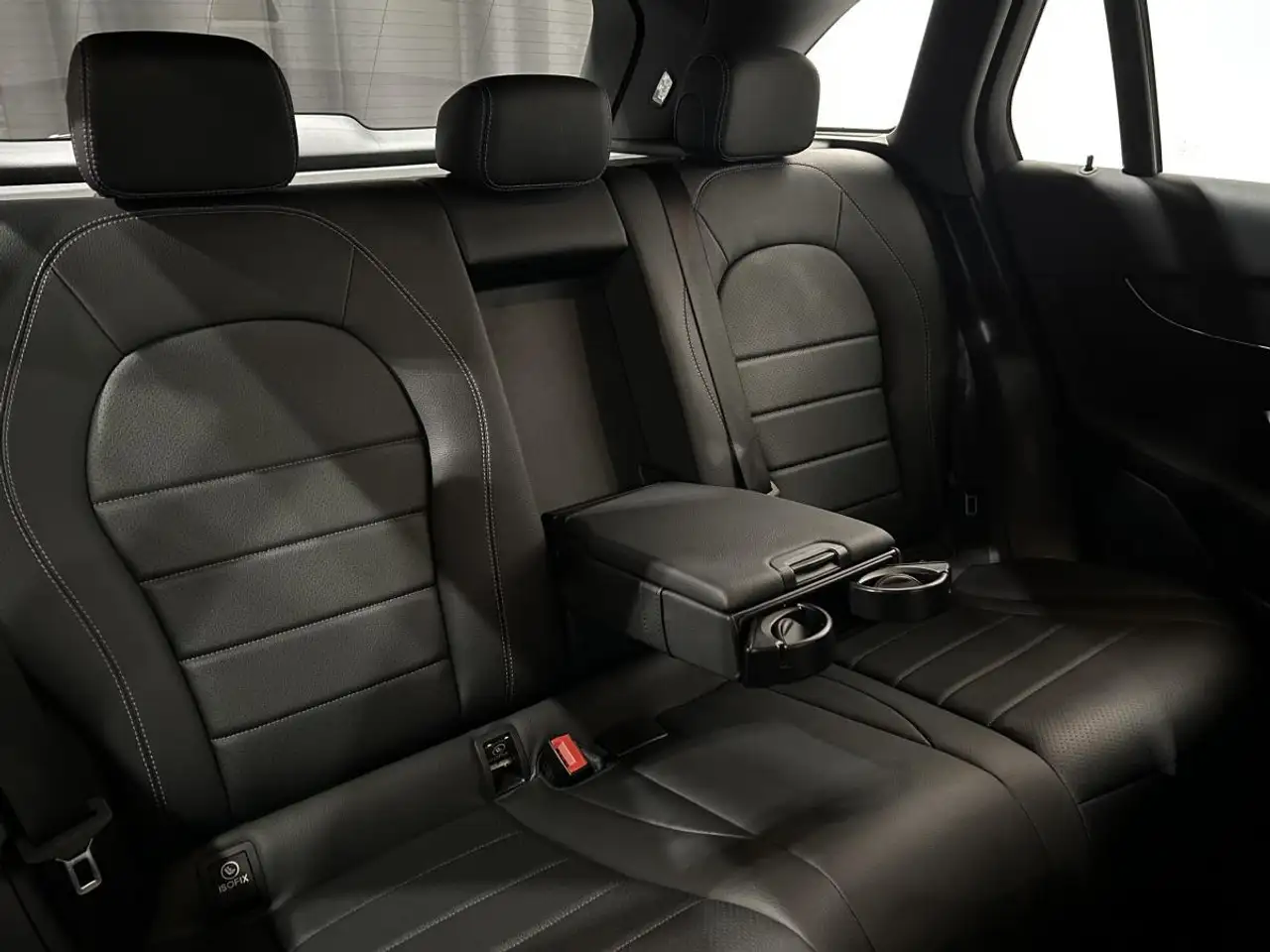 Mercedes-Benz GLC снимка Mercedes-Benz GLC
