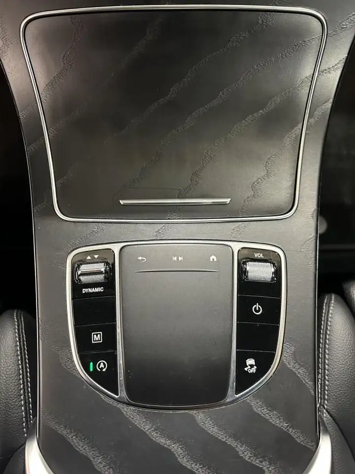Mercedes-Benz GLC снимка Mercedes-Benz GLC