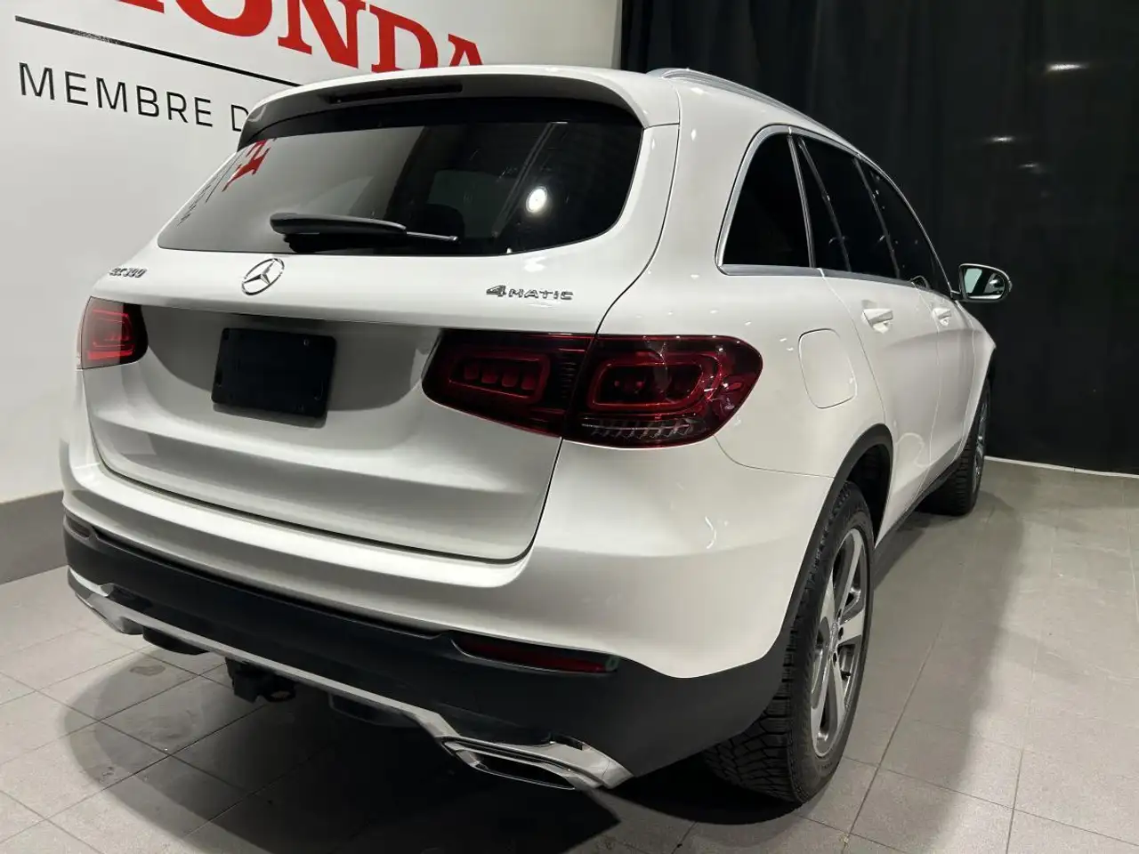 Mercedes-Benz GLC снимка Mercedes-Benz GLC
