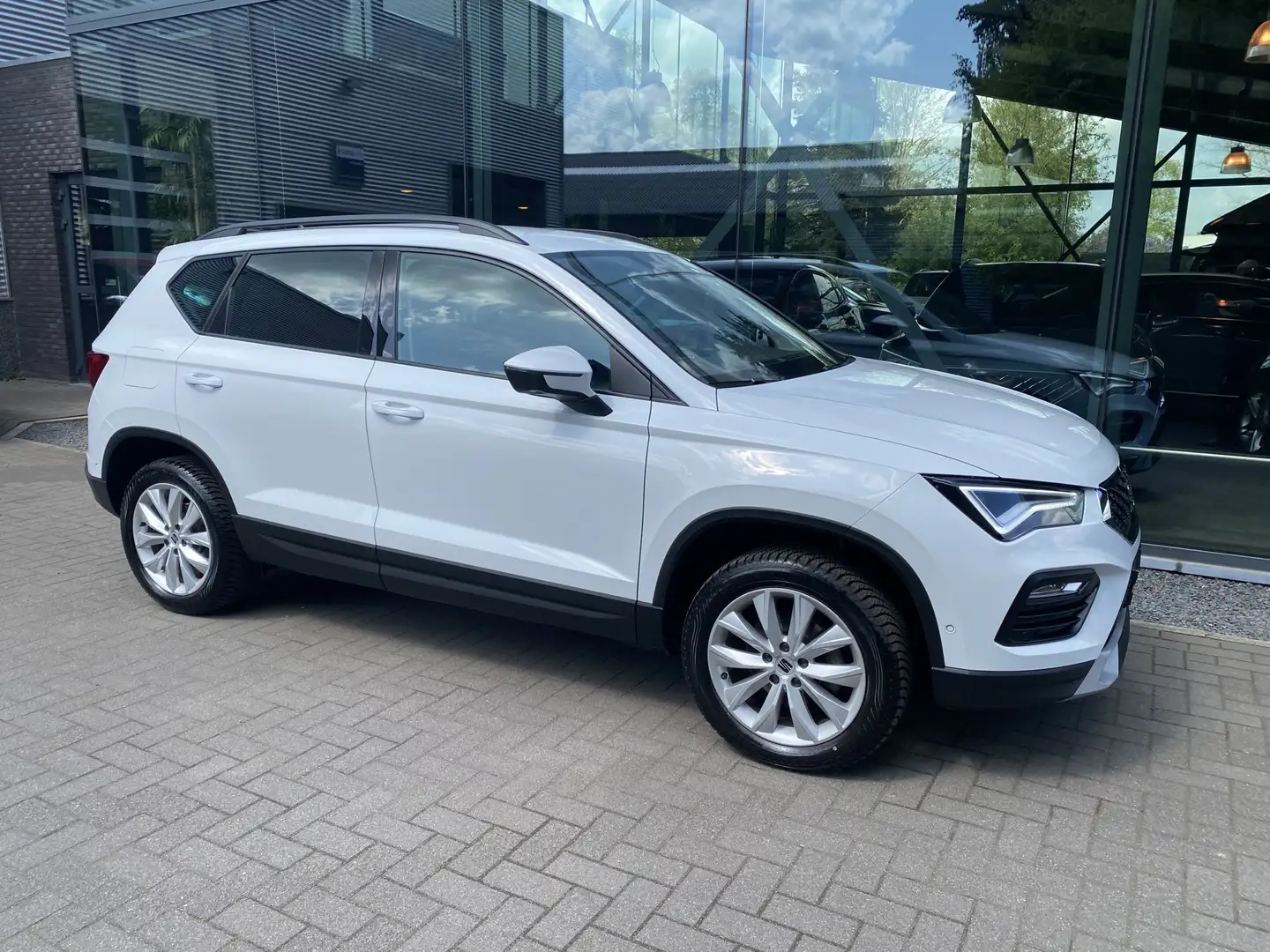 SEAT Ateca 1.5 TSI Xperience Business Intense Automaat Trekha Blanc - 1