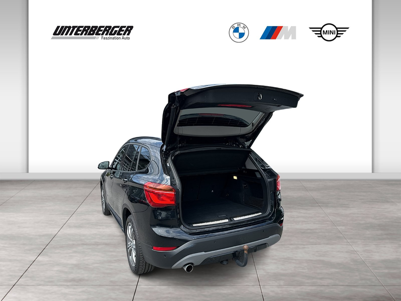 BMW X1 xDrive18d Sport Line // Sitzheizung // PDC vo + hi — photo 12