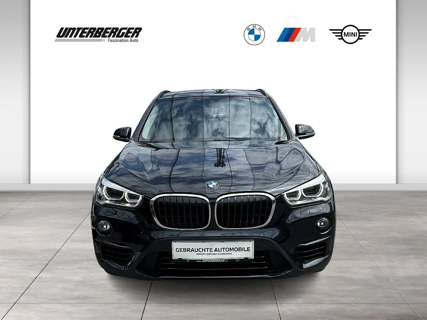 BMW X1 xDrive18d Sport Line // Sitzheizung // PDC vo + hi Schwarz - 2