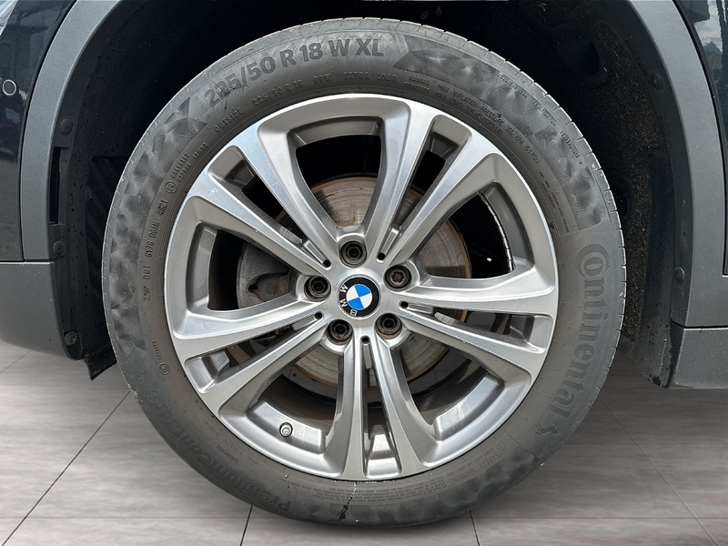 BMW X1 xDrive18d Sport Line // Sitzheizung // PDC vo + hi — photo 6