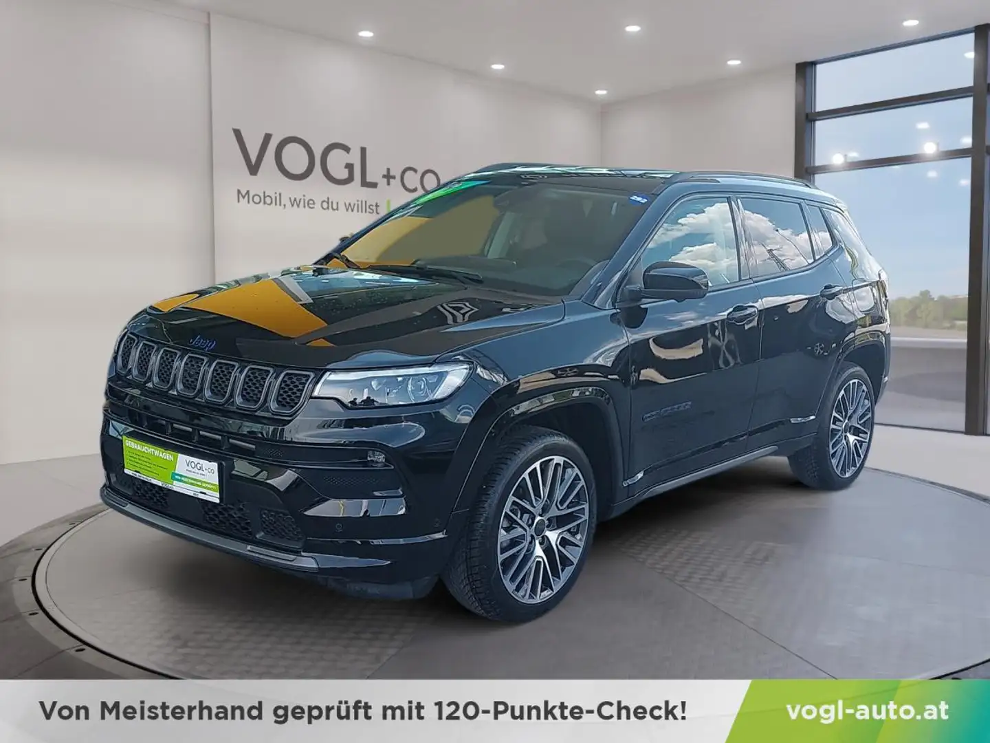 Jeep Compass 1.3 T4 PHEV Summit 4xe Schwarz - 1